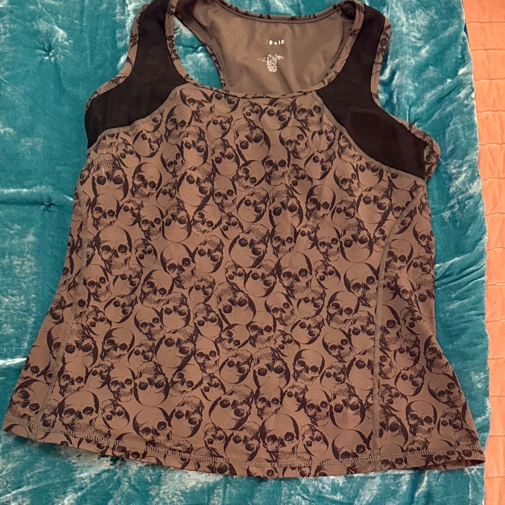 Torrid Skull-Print Athletic Tank Top with Mesh Panels - Gray/Black 1X
